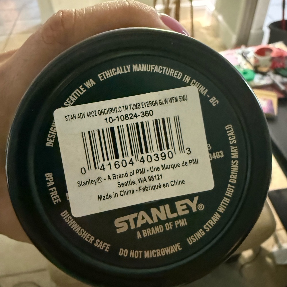🦄 Stanley Evergreen Glow 40oz Tumbler RARE COLOR 💚💚💚 Whole Foods Exclusive NWT - Picture 5 of 5